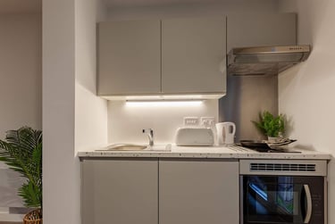 1 bed studio, Whitelock Street, Woodhouse, Leeds, LS71EH - Image 2